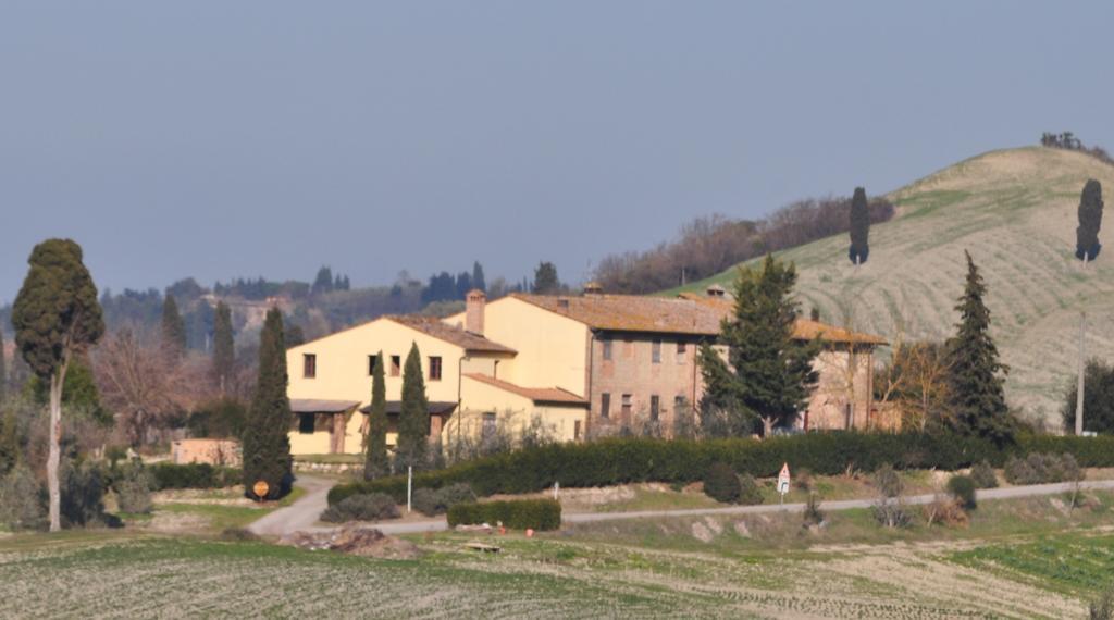 Вилла Agriturismo Il Torrione Чертальдо Экстерьер фото