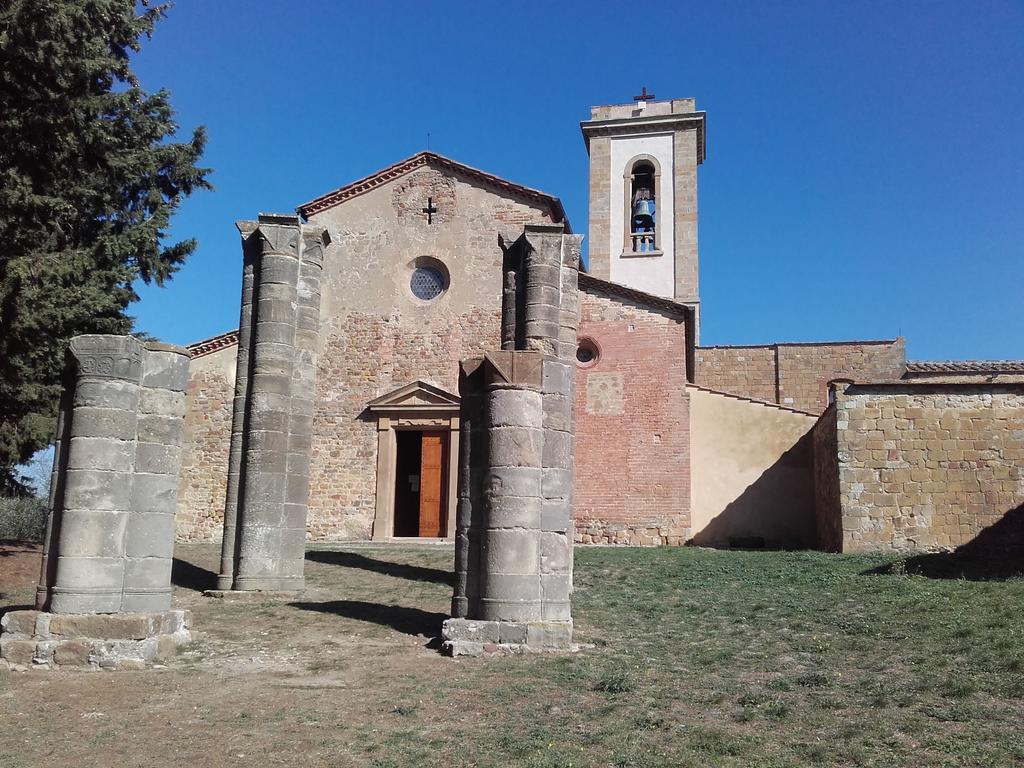 Вилла Agriturismo Il Torrione Чертальдо Экстерьер фото